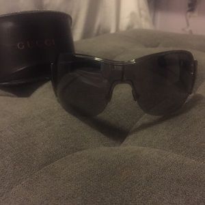 Gucci Sunglasses 🕶